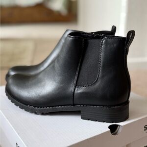 Sonoma black ankle boots size 7.5 - NWOT